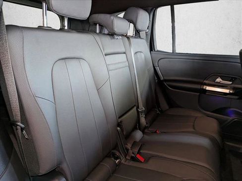 Certified 2025 Mercedes-Benz GLB 250 image 21