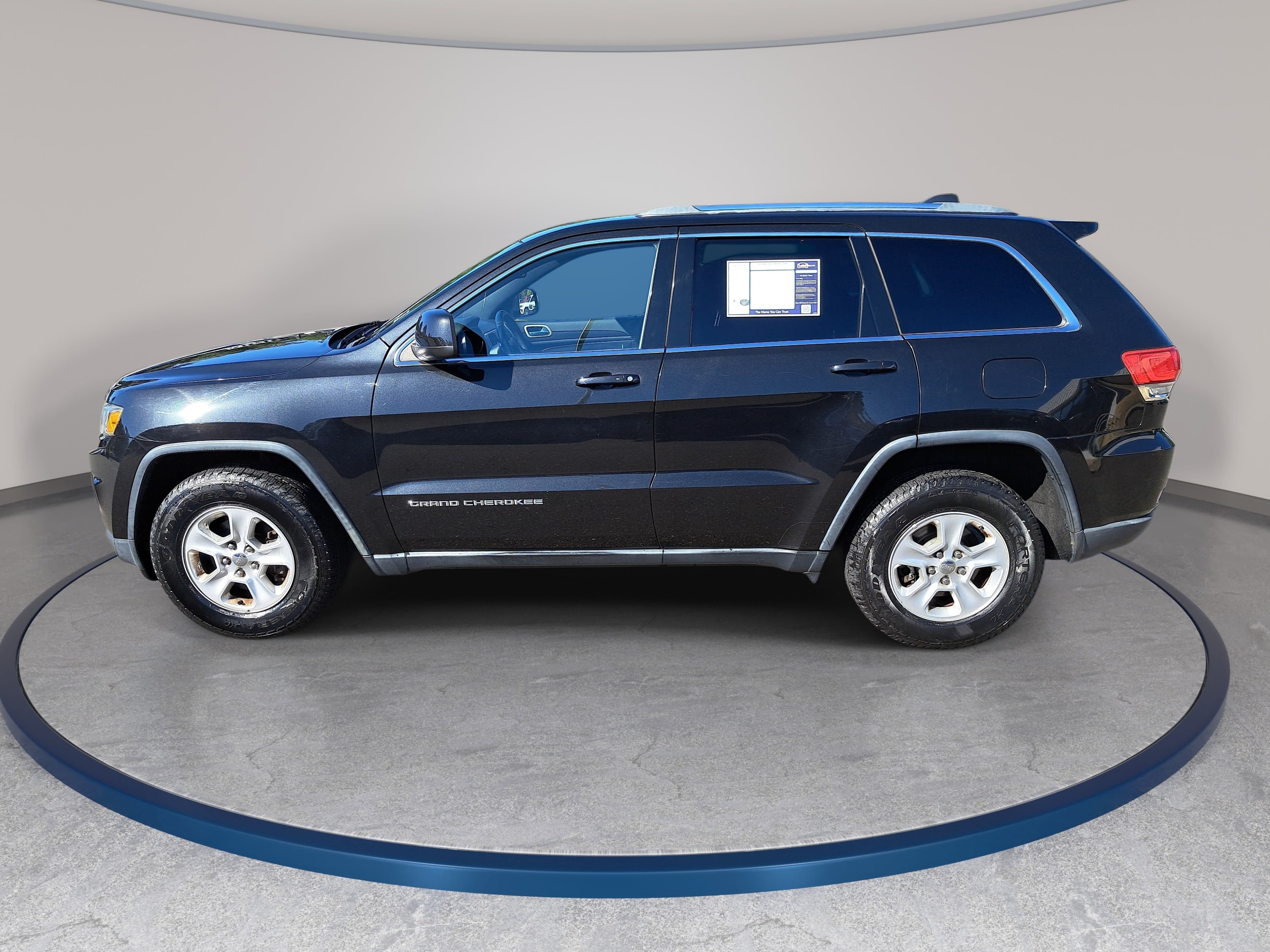 Used 2014 Jeep Grand Cherokee Laredo w/ Quick Order Package 23E AWD/4WD image 8