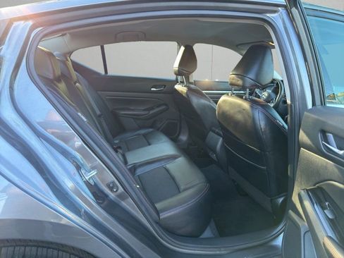 Used 2023 Nissan Altima 2.5 SR AWD/4WD image 12