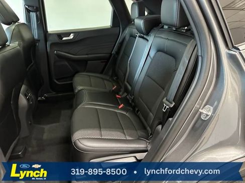 New 2025 Ford Escape SE image 17