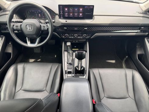 Used 2023 Honda Accord Touring image 12