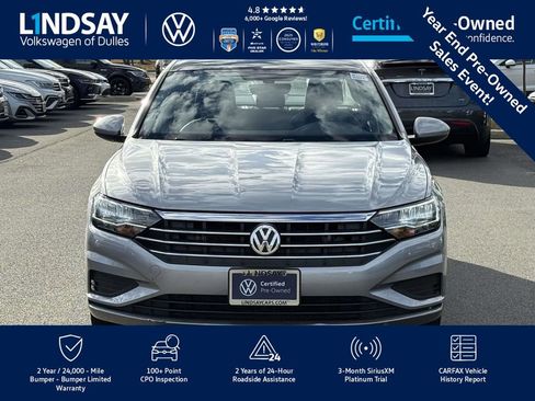 Certified 2021 Volkswagen Jetta SE image 3