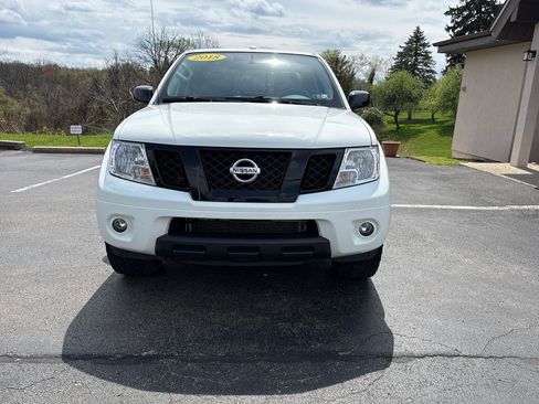 Used 2018 Nissan Frontier SV w/ Value Truck Package image 2