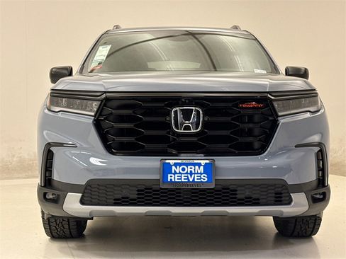 New 2025 Honda Pilot TrailSport image 3