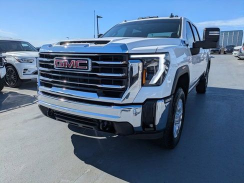 Used 2024 GMC Sierra 2500 SLE w/ SLE Value Package; image 6