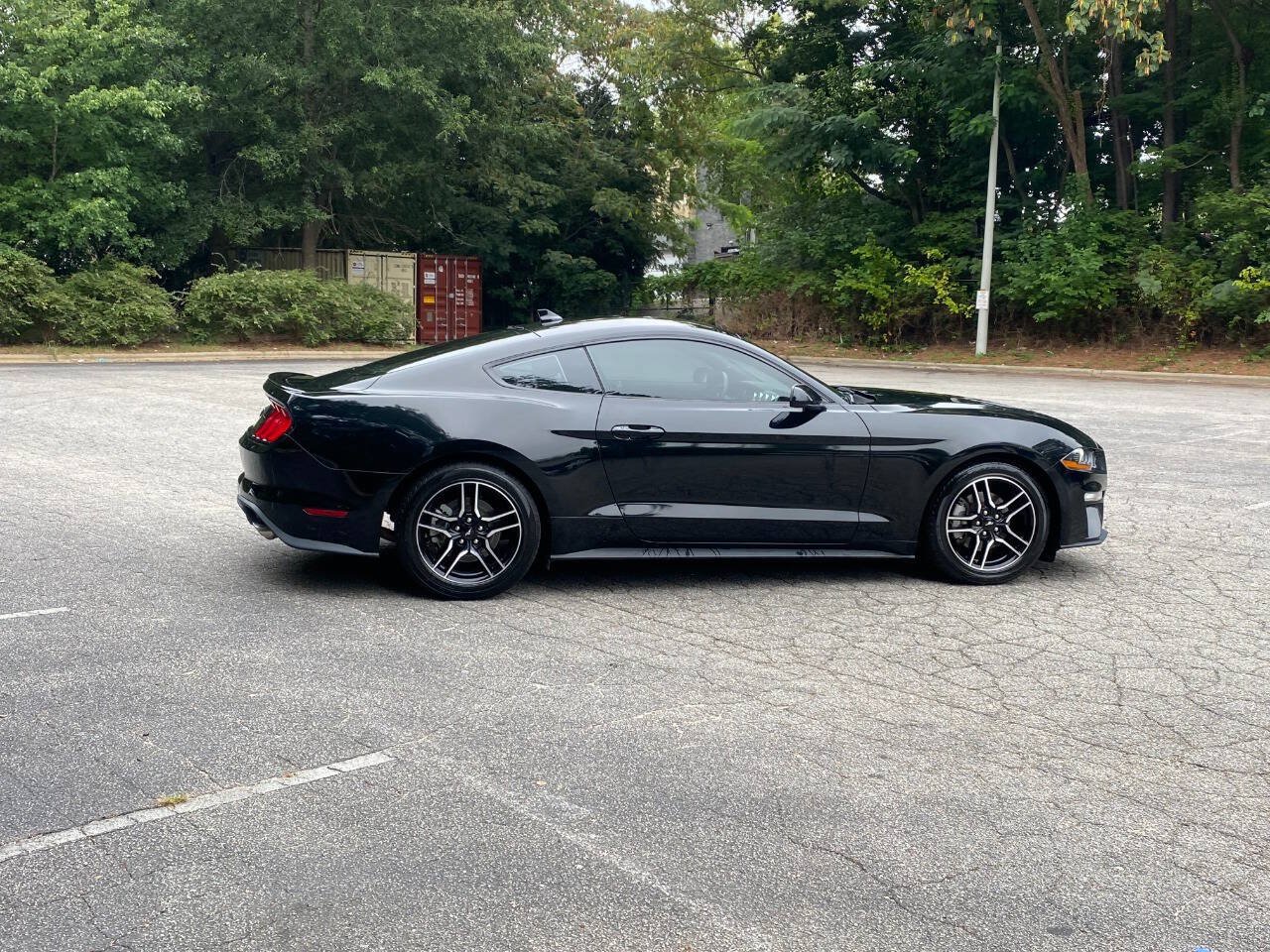 Used 2021 Ford Mustang Premium RWD image 4