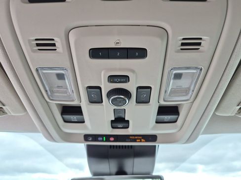 Used 2024 GMC Yukon XL Denali w/ Advanced Technology Package image 42