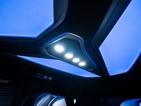 Used 2020 Mercedes-Benz Metris Passenger image 61