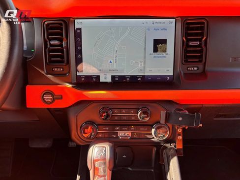 Used 2023 Ford Bronco Wildtrak AWD/4WD image 24