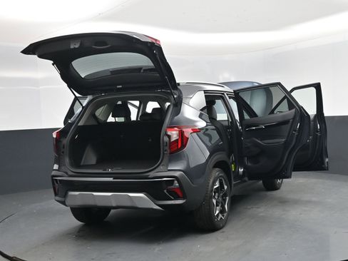 New 2026 Kia Seltos S AWD/4WD image 32