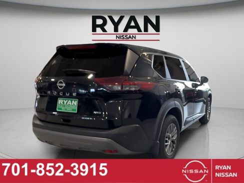 Certified 2023 Nissan Rogue S image 5