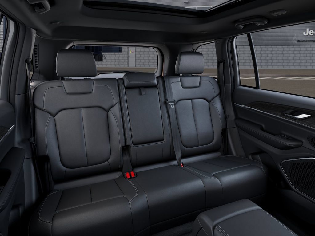New 2026 Jeep Grand Cherokee Limited w/ Limited Altitude Package RWD image 15
