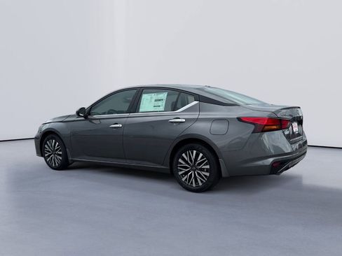 New 2025 Nissan Altima 2.5 SV w/ SV Premium Package image 5