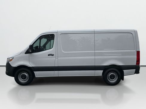 New 2026 Mercedes-Benz Sprinter 2500 image 3