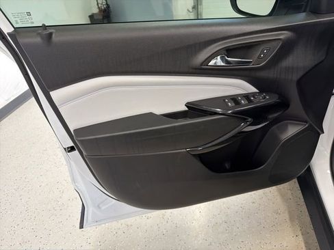 New 2026 Chevrolet Trax LT w/ Driver Confidence Package image 36