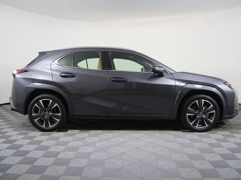 Used 2025 Lexus UX 300h FWD image 2
