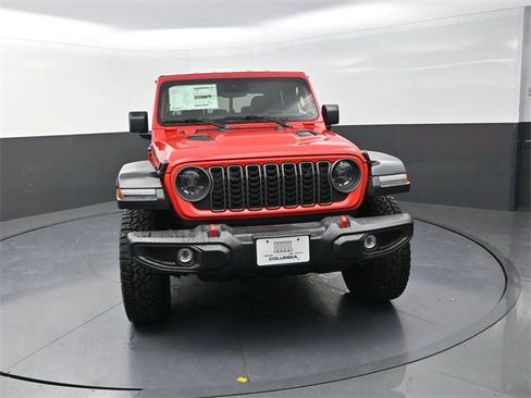 New 2025 Jeep Gladiator Rubicon w/ Convenience Group image 2
