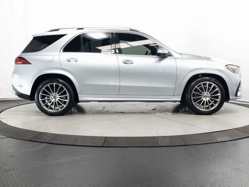 Used 2024 Mercedes-Benz GLE 450e 4MATIC w/ AMG Line Exterior image 36