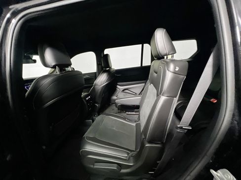 Used 2025 Jeep Grand Cherokee L Laredo AWD/4WD image 28