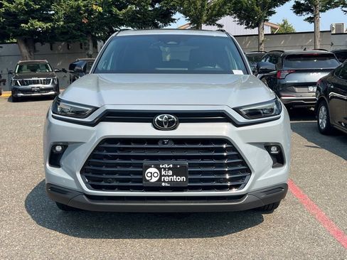 Used 2025 Toyota Grand Highlander AWD Hybrid image 4