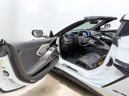 Used 2023 Chevrolet Corvette Z06 image 19