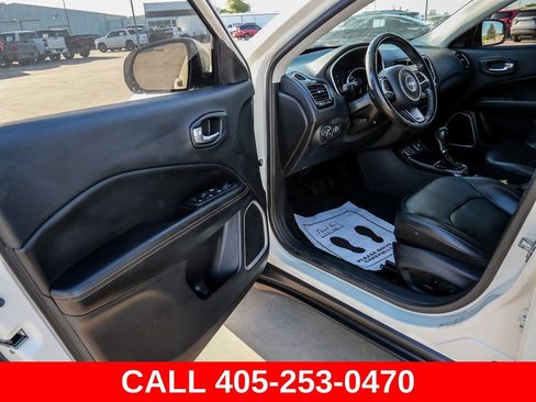 Used 2019 Jeep Compass Limited FWD image 31
