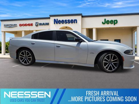 Used 2023 Dodge Charger R/T RWD image 1