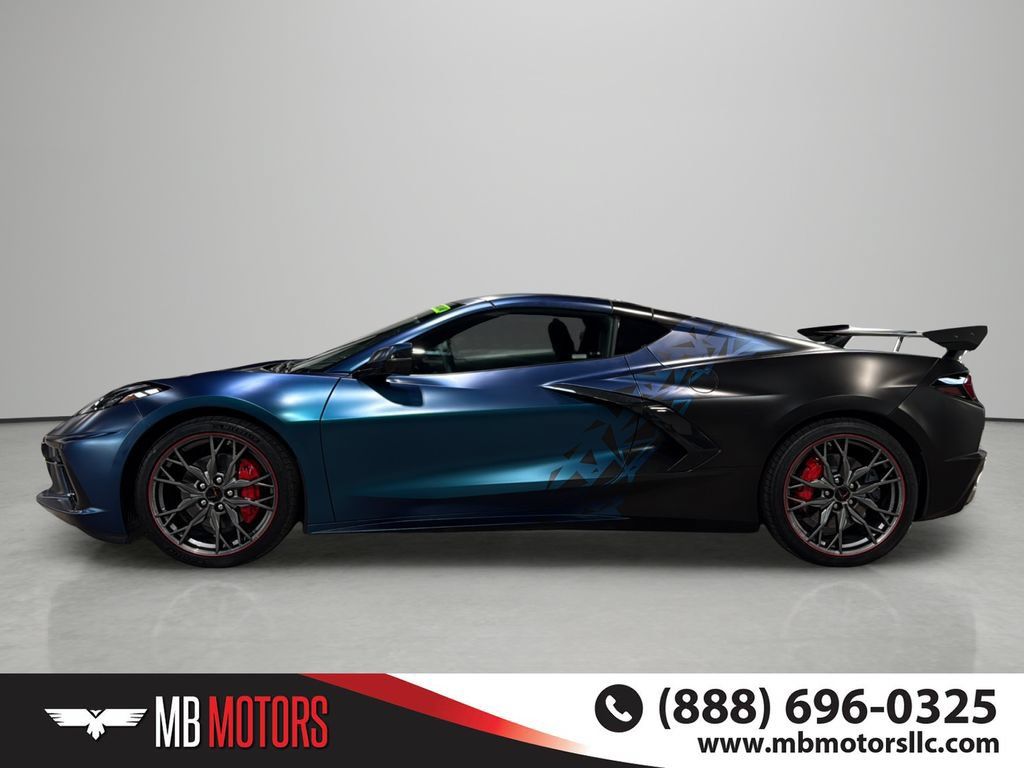 Used 2024 Chevrolet Corvette Stingray Preferred Cpe w/ Battery Protection Package RWD image 2