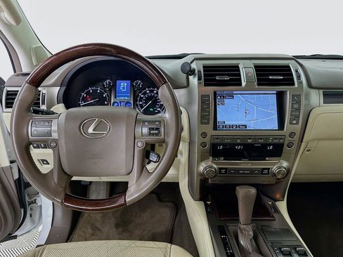 Used 2015 Lexus GX 460 w/ Premium Package AWD/4WD image 19