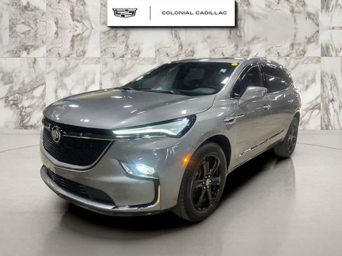 Used 2024 Buick Enclave Essence w/ Experience Buick Package image 1