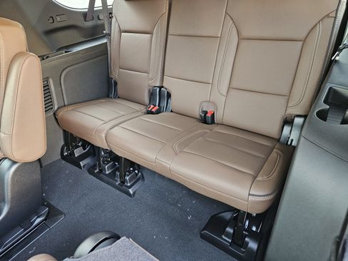 New 2026 Chevrolet Suburban High Country AWD/4WD image 29