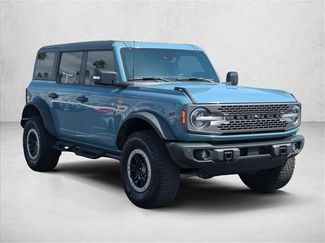 Used 2023 Ford Bronco Badlands w/ Sasquatch Package AWD/4WD video 3