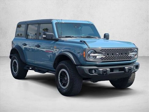 Used 2023 Ford Bronco Badlands w/ Sasquatch Package AWD/4WD image 3