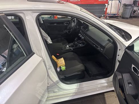 Used 2023 Honda Civic EX image 27