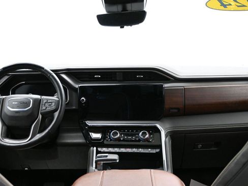 Used 2024 GMC Sierra 1500 Denali Ultimate image 19