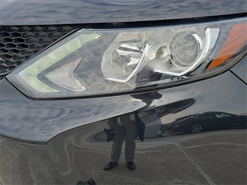 Used 2019 Nissan Rogue Sport SV image 33