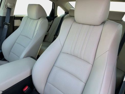 Used 2022 Honda Accord Touring image 20