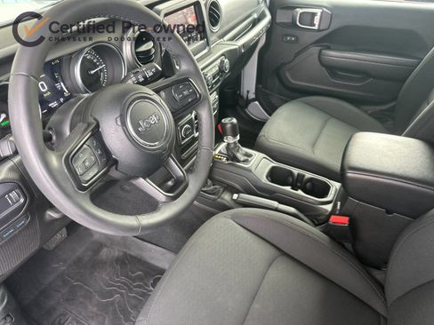 Used 2023 Jeep Wrangler Unlimited AWD/4WD image 11