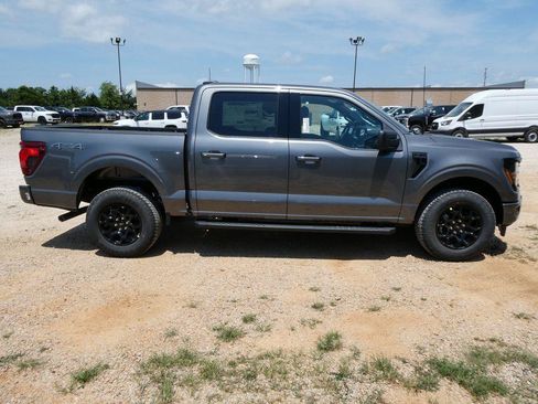 New 2026 Ford F150 XLT w/ XLT Black Appearance Package AWD/4WD image 4