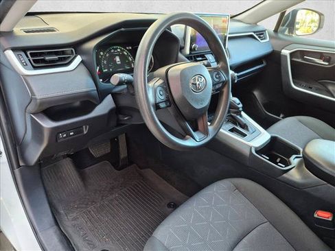 Used 2024 Toyota RAV4 XLE FWD image 8