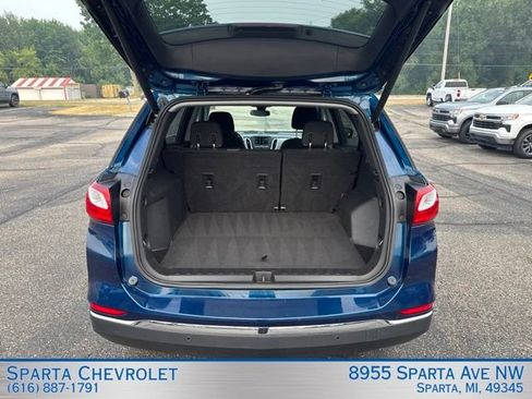 Used 2020 Chevrolet Equinox LT w/ Driver Convenience Package AWD/4WD image 30