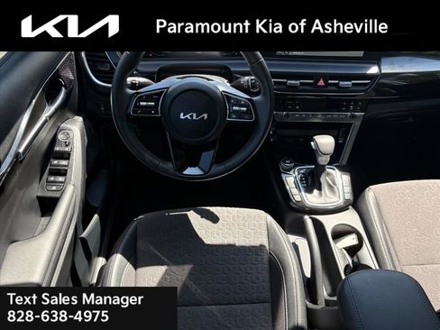 Certified 2025 Kia Seltos S FWD image 22