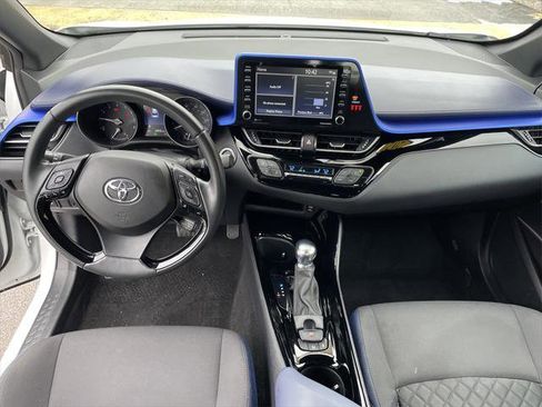 Certified 2022 Toyota C-HR XLE image 15