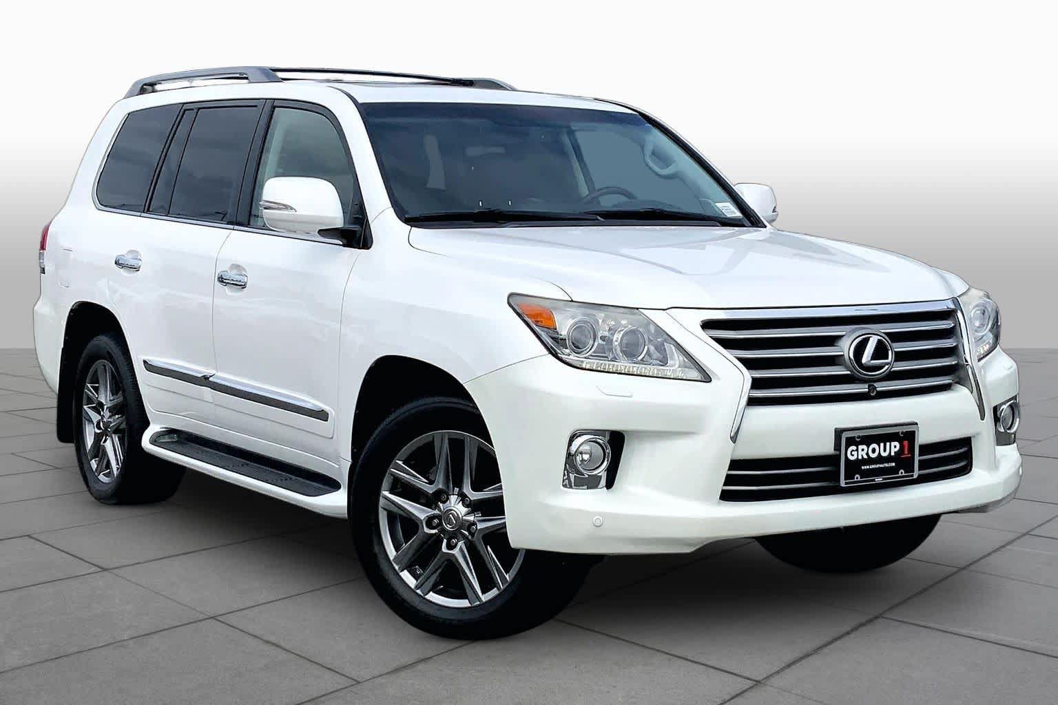 Used 2013 Lexus LX 570 4WD image 3