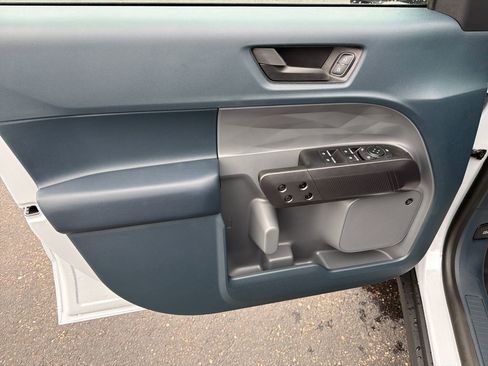 New 2026 Ford Maverick Lariat w/ Black Appearance Package image 10