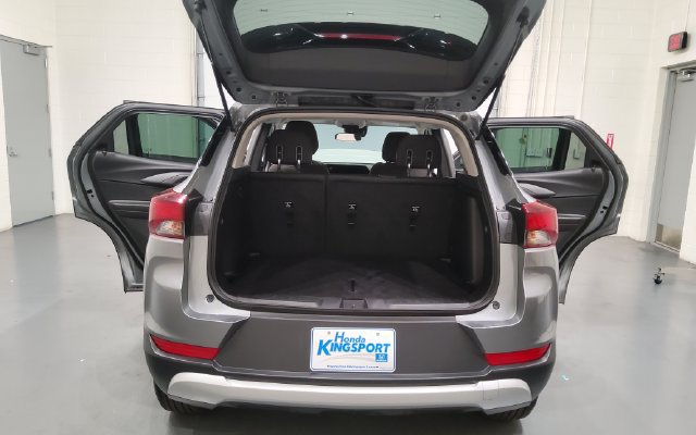 Used 2025 Chevrolet TrailBlazer LT FWD image 16