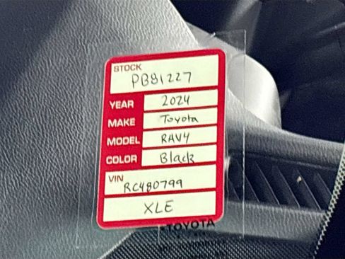 Used 2024 Toyota RAV4 XLE w/ Convenience Package AWD/4WD image 25