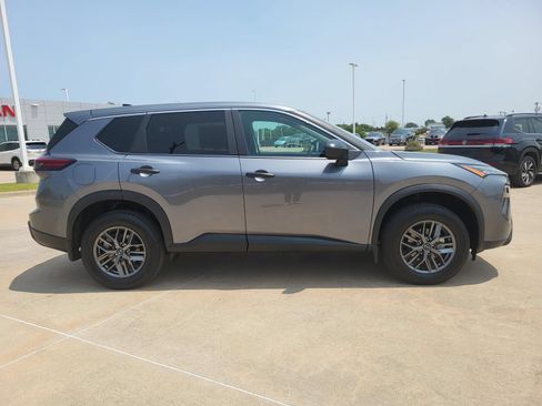 Certified 2026 Nissan Rogue S FWD image 4