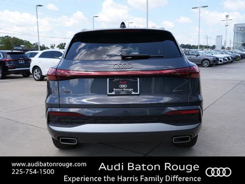 Used 2025 Audi Q5 Premium Plus w/ Premium Plus AWD/4WD image 4