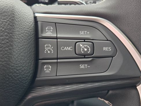 New 2026 Jeep Grand Cherokee L Laredo RWD image 27